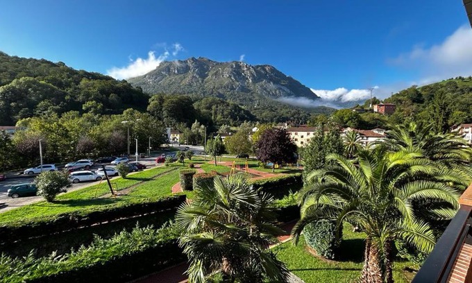 Santa Eulalia de Morcin Apartment | Family-Friendly Vivienda Falda del Monsacro - Rated 9.3