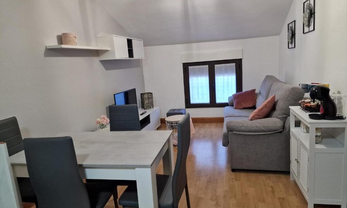 Ciudad Rodrigo Apartment | Pet-Friendly Vivienda Turistica IBAMA1 with High Ratings