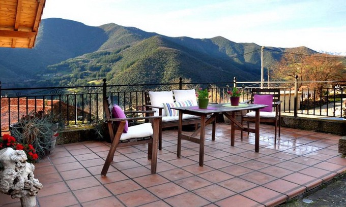 Lerones House | Explore Viviendas Rurales Los Llares: Relaxing Family Retreat