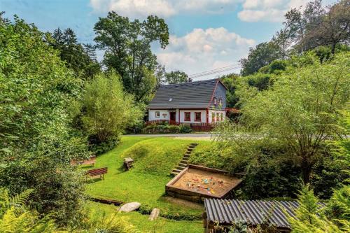 Krasna Lipa House | Vlčihorská chaloupka: 4-Star Escape with Ocean Views