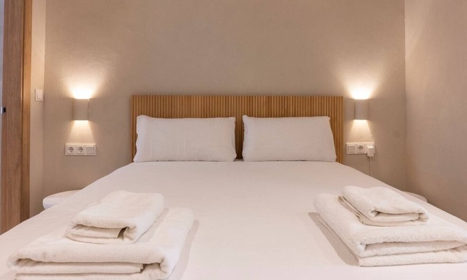 En Corts Apartment | VLC HOST - Palau D