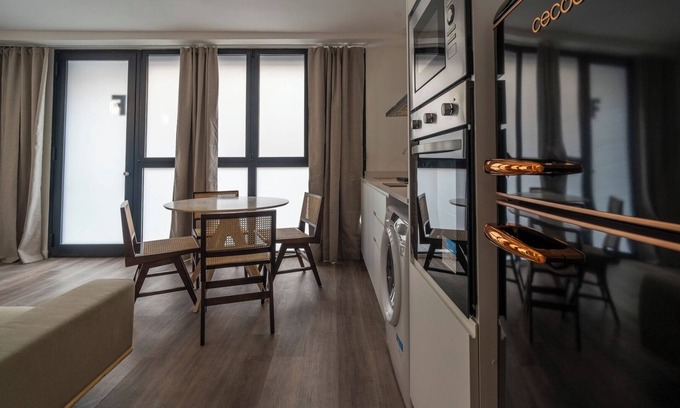 El Pla del Real Apartment | VLC HOST - Tamarit Olmos F