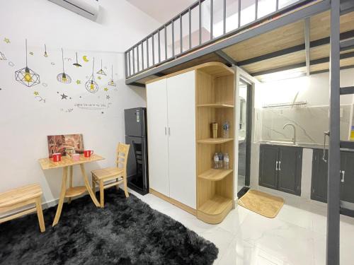 Binh Thanh Apartment | Relaxing VN HOME: Family-Friendly Stay with Hot Tub