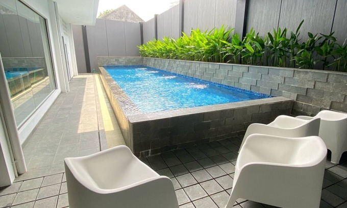 Tangerang Hotel | Budget-Friendly VNC Alam Sutera with Pool & Breakfast