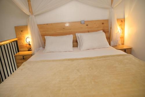 Ruhengeri House | Inviting Volcano View: Rated 9/10 with Family-Friendly Amenities
