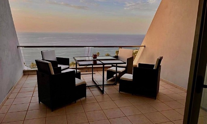 La Matanza de Acentejo Apartment | Breathtaking Apartment with Sea View and Sunny Terrace
