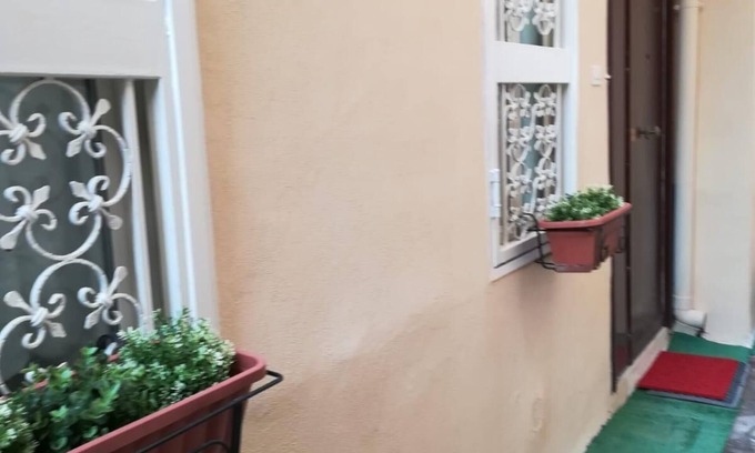 Vomero Apartment | Top-Rated Vomero House in Naples with Free Parking & Breakfast