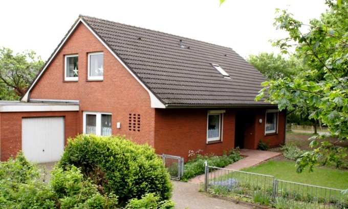 Risum-Lindholm House | Experience Kremperhuus: Ocean Views & Pet-Friendly Stay