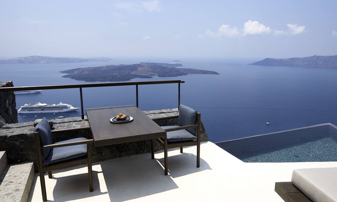 Imerovigli Apartment | Explore Vora: Oceanfront Retreat with Spa & Private Pool