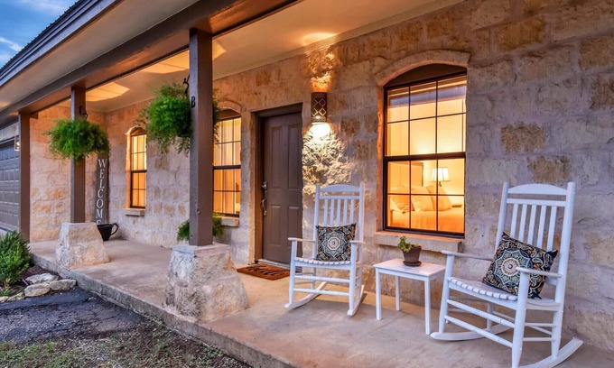 Dripping Springs House | Idyllic Countryside Retreat with Private Hot Tub & Spa