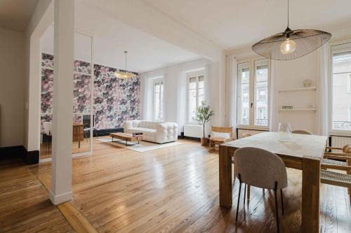 Belfort Apartment | Stylish Apartment in the Heart of Belfort - Rated 9/10