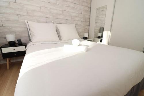 Courcouronnes Apartment | Cozy Comfort Awaits at Votre Confort la Cosy Cocoon