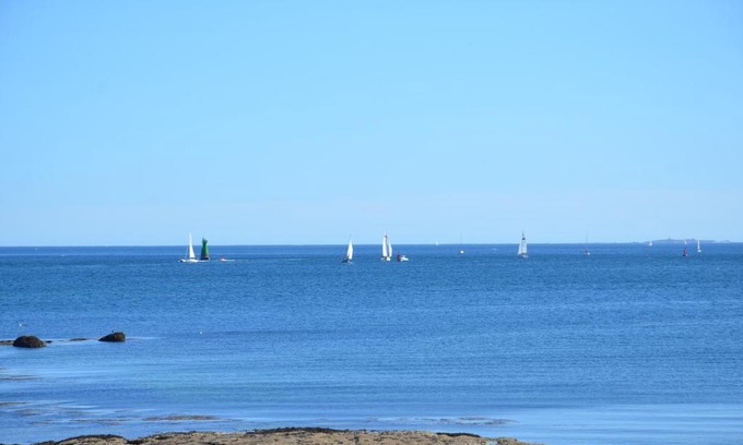 Concarneau Apartment | Discover Oceanfront Bliss at Votre VUE with Hot Tub Access