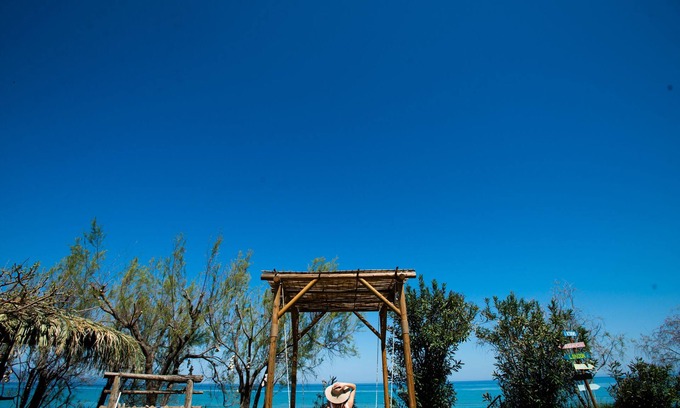 Alykes Condo | Unforgettable Votsalo 2: Oceanfront Bliss in Alykes