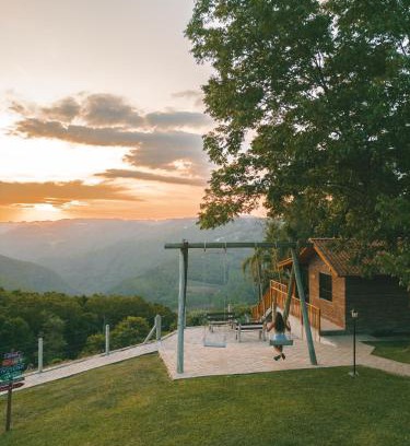 Nova Petropolis Cabin | Cozy Vovô Emílio Chalés: Family-Friendly Getaway Awaits