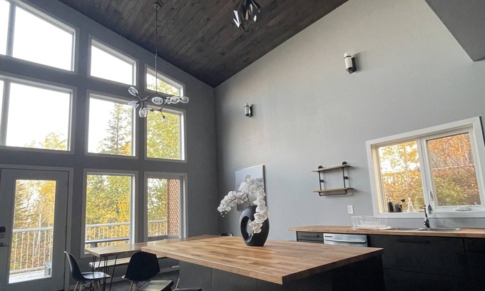 Lac du Bonnet Cabin | Vrbo Property