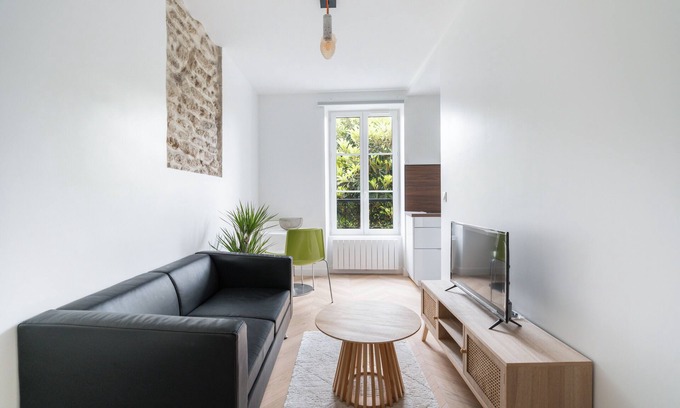 13th Arrondissement Gobelins Apartment | Family-Friendly Vrbo Property for Memorable Getaways