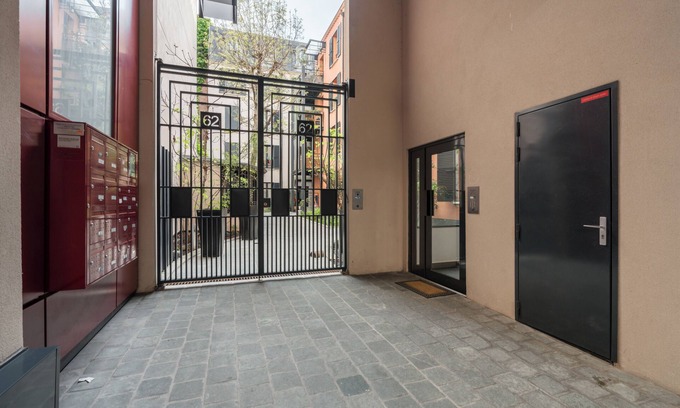 Chaillot Apartment | Pet-Friendly Vrbo Property Perfect for Family Getaways