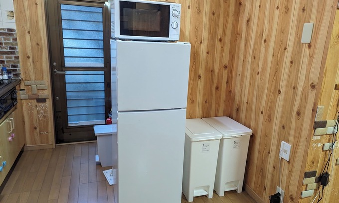 Tsuru Cottage | Pet-Friendly Vrbo Property with Hot Tub and Breakfast