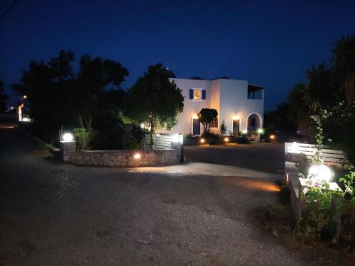 Kithira Villa | Child-Friendly Vretti's House - Guest Rated 10/10 Stay