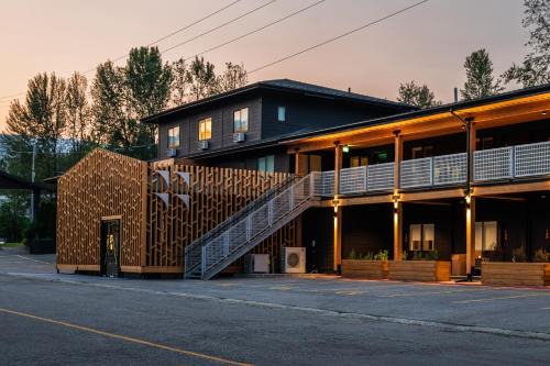 Revelstoke Hotel | Discover VRGE Revelstoke: Pet-Friendly & Family Welcoming