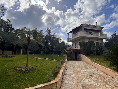 Killini House | Guest Rated 10/10 at VS Villa Killini - Your Perfect Getaway