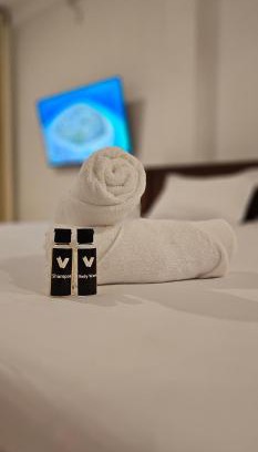 Matara Hotel | Pet-Friendly VThree: Ideal for Families and Friends