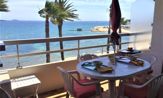 Bandol Apartment | Exceptional Ocean View with Spa & Free WiFi Access