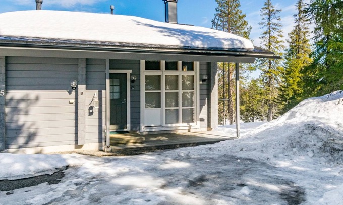 Rukatunturi House | Scenic Vuosseli-kelkka 15b with Spa and Lake Views