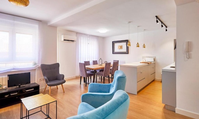 Centro Apartment | Family-Friendly VUT San Francisco 3: Rated 9.3/10 by Guests