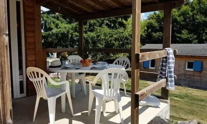 Saint-Plantaire Apartment | Inviting VVF Lac d'Eguzon: Family Gite with Spa Access