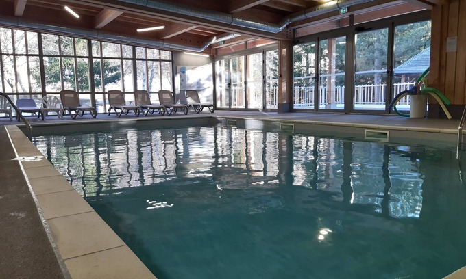 Saint-Leger-les-Melezes Other | Guest Rated 10/10 at VVF Les Écrins with Pool & Spa