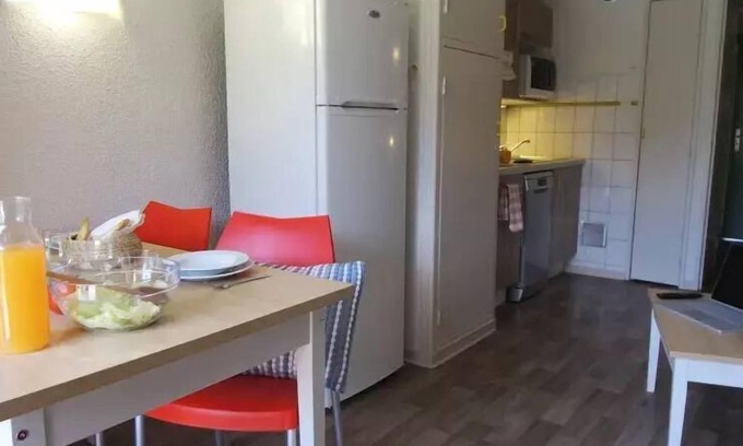 Prats-de-Mollo-la-Preste Apartment | Family-Friendly 2 Room Apartment at VVF Pyrénées Canigou