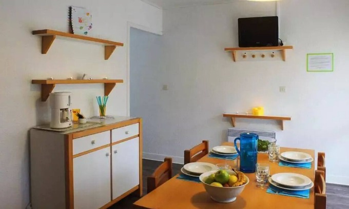 Ars-en-Re Apartment | Cozy VVF Résidence Île de Ré: Oceanfront Relaxation Awaits