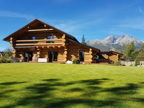 Tatranska Lomnica Ski Chalet | Experience Luxury at Chalet - Lomnica with Oceanfront Views