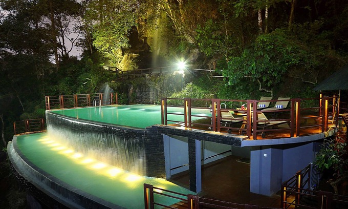Vythiri Hotel | Vythiri Village: 5-Star Hotel with Pool & Spa Amenities