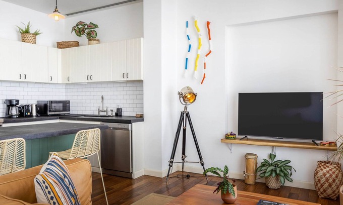 Casco Viejo Apartment | Guest Rated 10/10: Cozy 1BR with Balcony in Casco Viejo
