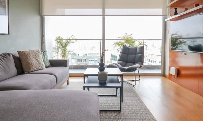 Petit Jean Ocharan Apartment | Stylish 3BR Retreat with Balcony in Miraflores, Pet Friendly