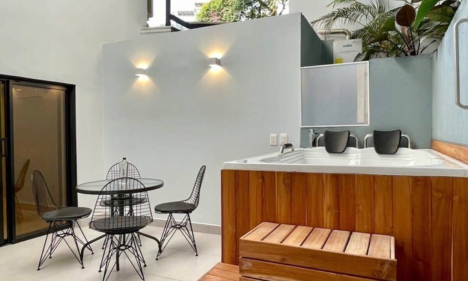 Las Lomas I Apartment | w*|Awesome 2BR w/2 Jacuzzis in El Poblado