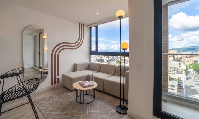 Barrios Unidos Apartment | Elegant 1BR in Chapinero with Pool and Breakfast
