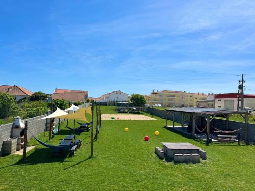 Atouguia da Baleia House | Oceanfront W.H.House: Guest Rated 8.9 with Family Amenities
