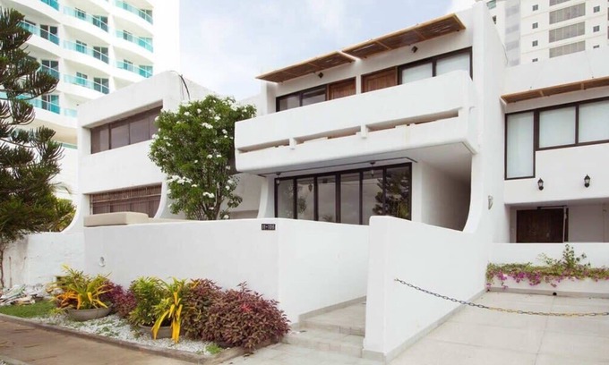 Castillogrande House | Stunning Ocean View 2BR Retreat in Cartagena - Rated 10/10