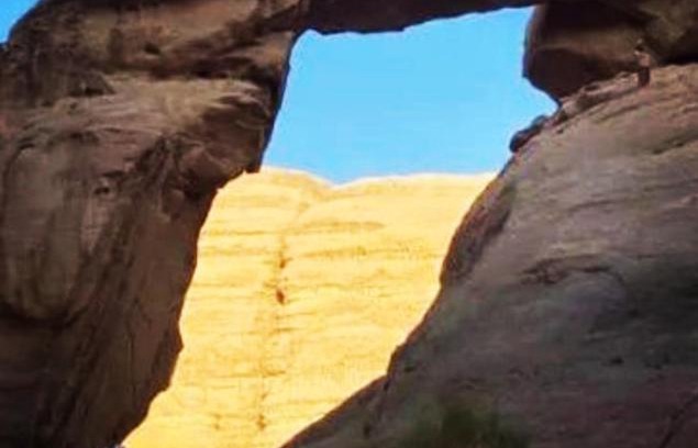 Aqaba Bed & Breakfast | Explore Wadi Rum Desert: Family and Pet-Friendly Stay