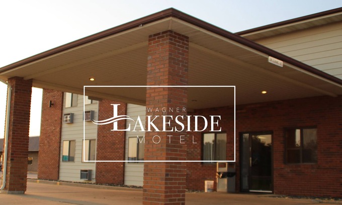 Wagner Hotel | Budget-Friendly Wagner Lakeside Motel with Kitchen & Breakfast