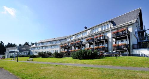Oberhof Hotel | Explore WAGNERS Sporthotel Oberhof: Pet-Friendly Retreat