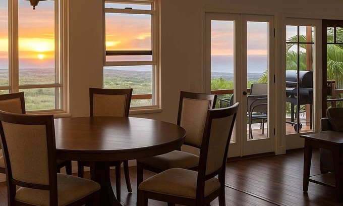 Sunset Ridge House | Waikoloa Luxury 3BR + Ohana Suite w/Ocean Views & Lanai — Hale Akaʻula