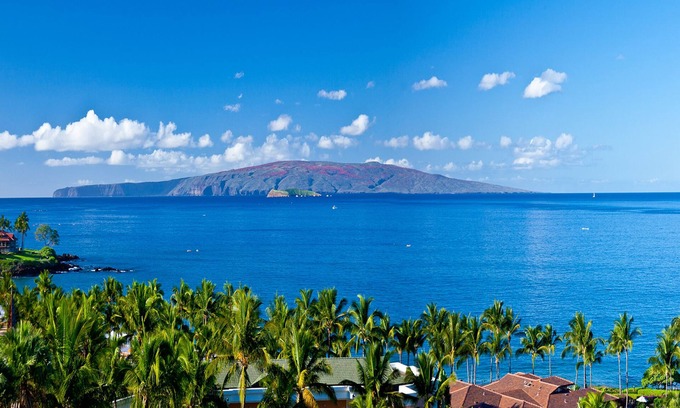 Wailea Condo | Wailea Ekolu 304: Oceanfront Unit with Golf Course Views
