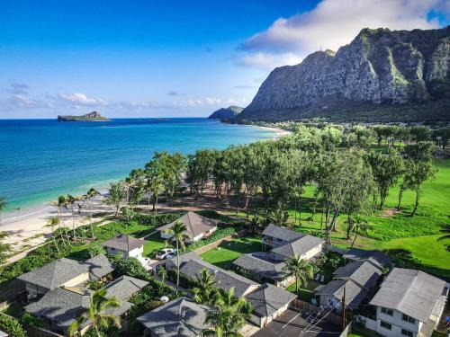 Waimanalo Beach Cabin | Relaxing Waimanalo Beach Cottages with Oceanfront Views