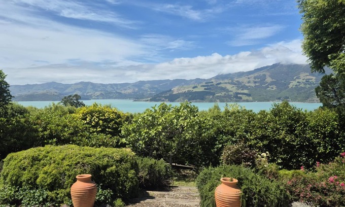 Wainui House | Wainui with Akaroa harbour views