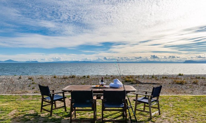 Waitahanui House | Lakefront Retreat at Waitahanui - Family-Friendly Getaway